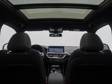 BMW X3 M40d 360  H K DAB Panorama Komfort 20Zoll