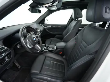 BMW X3 M40d (Navi AHK Pano HUD ACC Leder WLAN )
