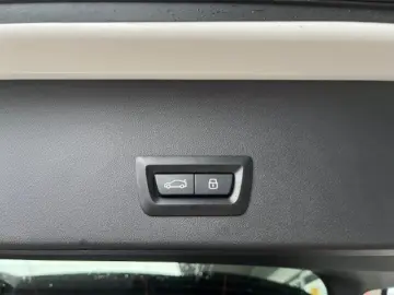 BMW X3 M50 M Sport PRO AHK Pano ICONIC Stdheiz Pa Da