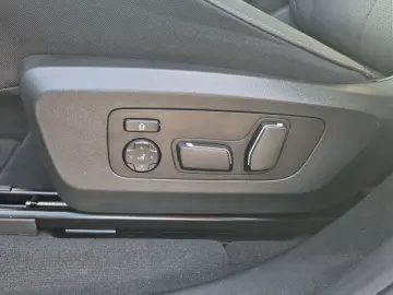 BMW X3 M50 AT Panorama Klimaaut. AHK Memory vorn