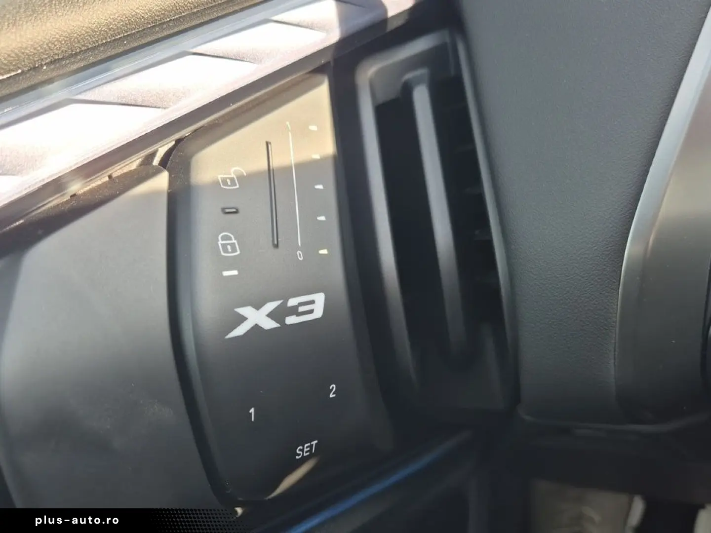 BMW X3 M50 AT Panorama Klimaaut. AHK Memory vorn