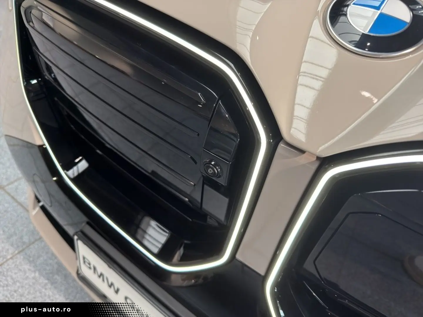 BMW X3 M50 AT Panorama Klimaaut. AHK Memory vorn