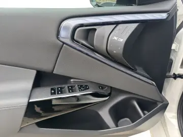 BMW X3 M50 xDrive LED Navi AHK HarKar Driv ParkAsPro