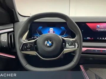 BMW X3 20 xDrive A Navi AHK elSportsitze