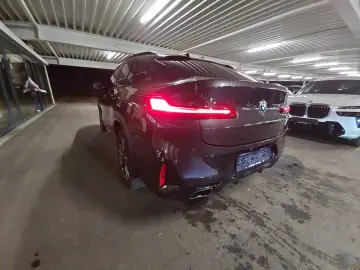 BMW X4 M40d 20 Zoll Panoram Sitzbelüftung Laser