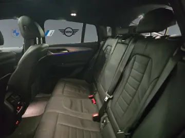 BMW X4 M40d 20 Zoll Panoram Sitzbelüftung Laser