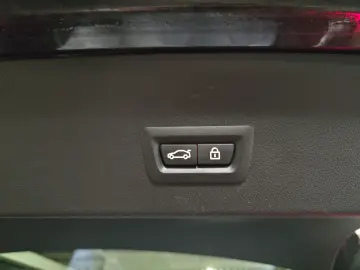 BMW X4 M40d 20 Zoll Panoram Sitzbelüftung Laser