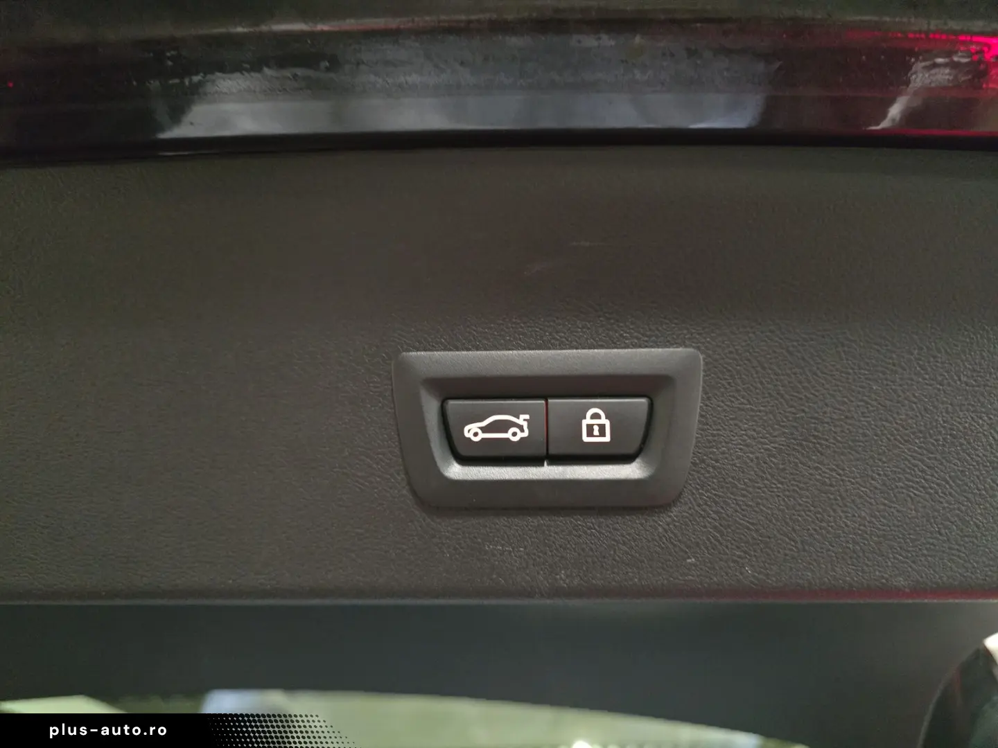 BMW X4 M40d 20 Zoll Panoram Sitzbelüftung Laser