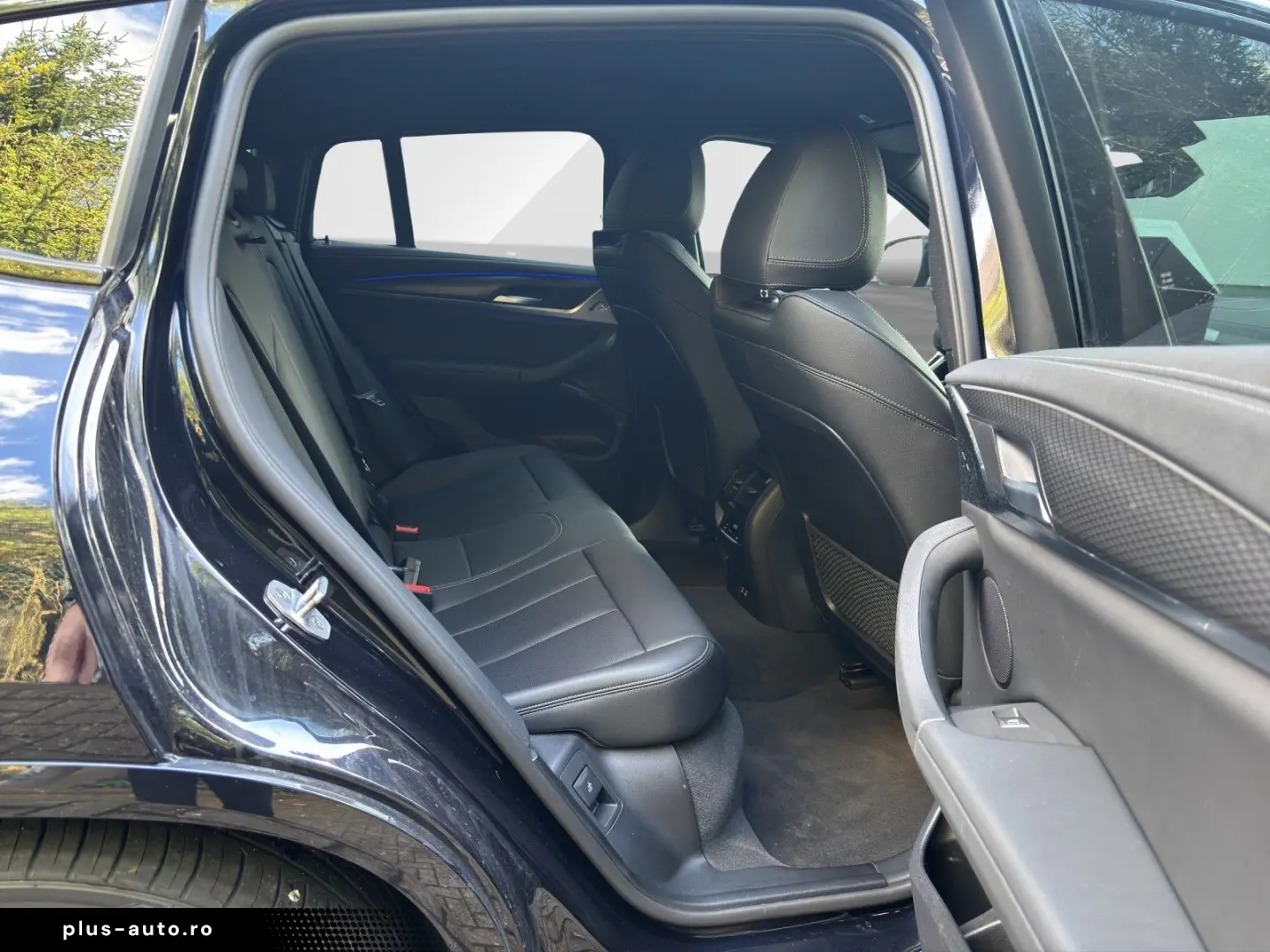 BMW X4 M40d AHK   LED   Memory   LiveCockpit    Navi