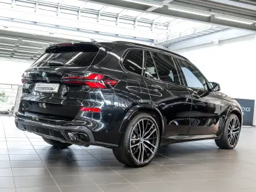 BMW X5 M60i xDrive M Sport HUD PANO ACC AHK 360 KAM