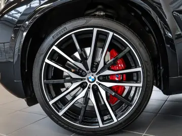 BMW X5 M60i xDrive M Sport HUD PANO ACC AHK 360 KAM