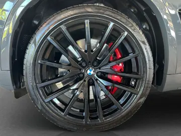 BMW X5 M60i Sky Lounge MSport Pro Massage