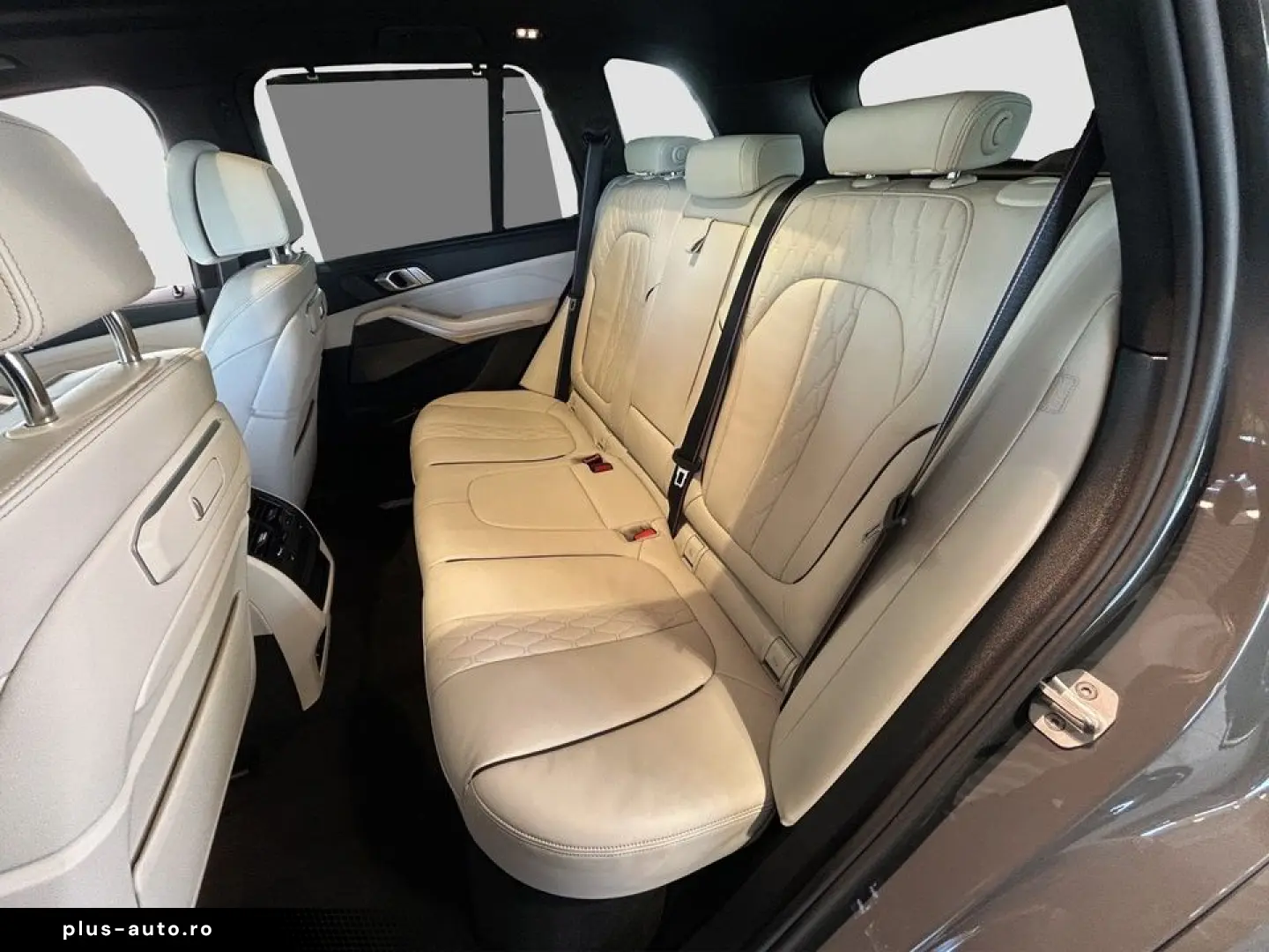 BMW X5 M60i Sky Lounge MSport Pro Massage