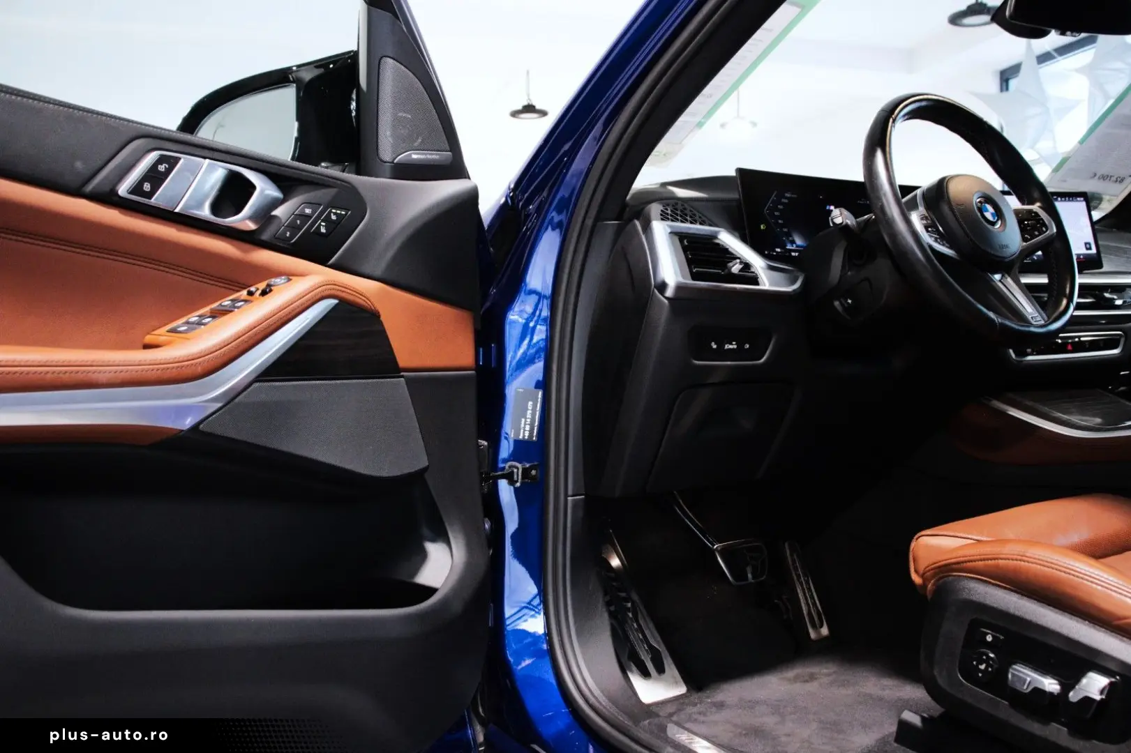 BMW X5 M60i LCI xDrive  V8 Marina Bay Pano Tartufo