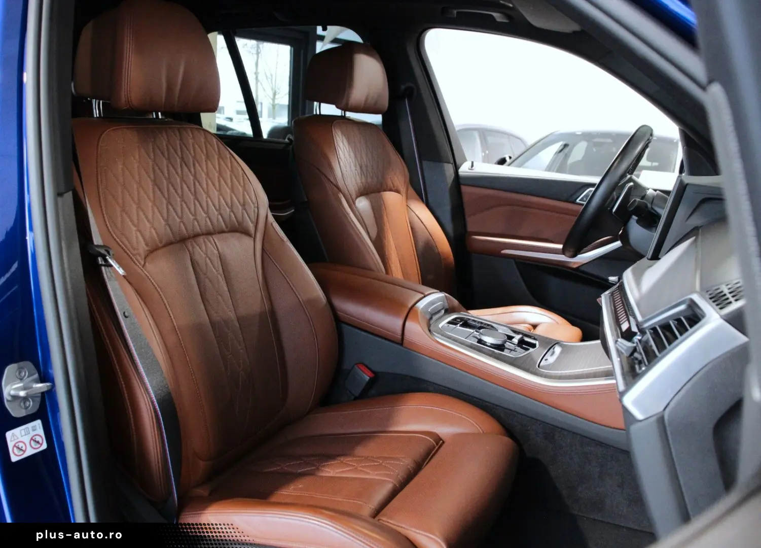 BMW X5 M60i LCI xDrive  V8 Marina Bay Pano Tartufo