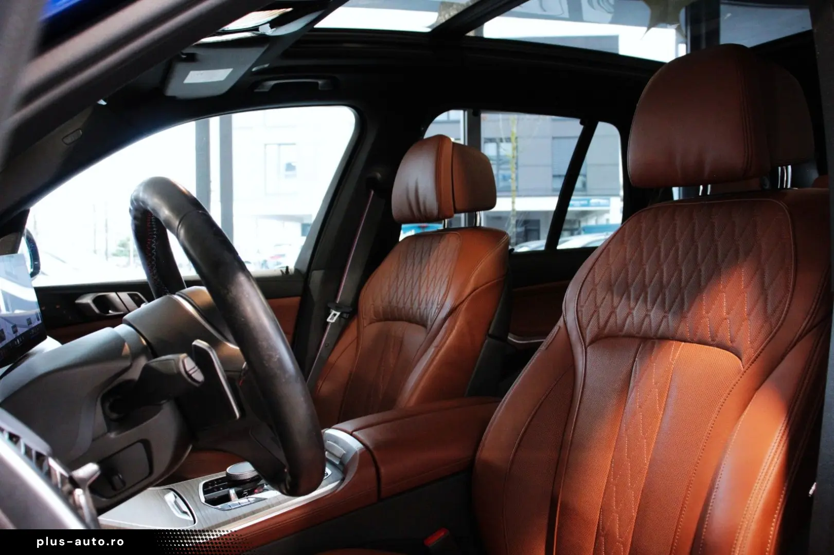 BMW X5 M60i LCI xDrive  V8 Marina Bay Pano Tartufo