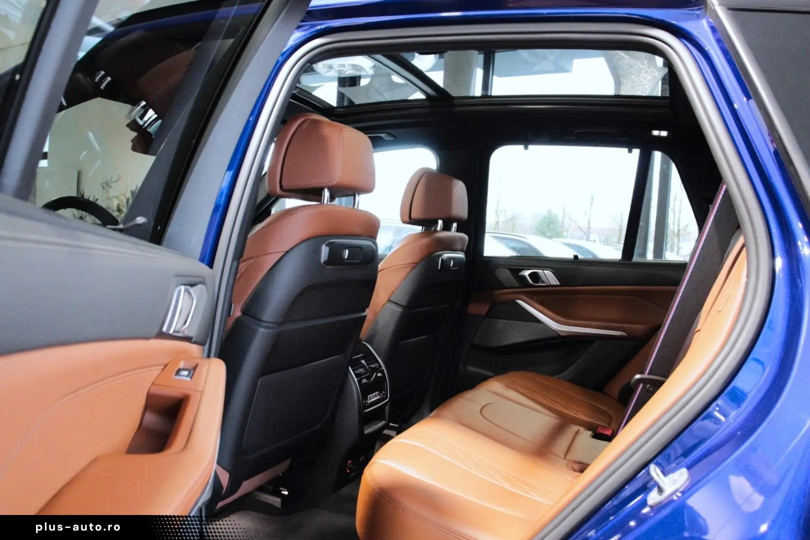 BMW X5 M60i LCI xDrive  V8 Marina Bay Pano Tartufo