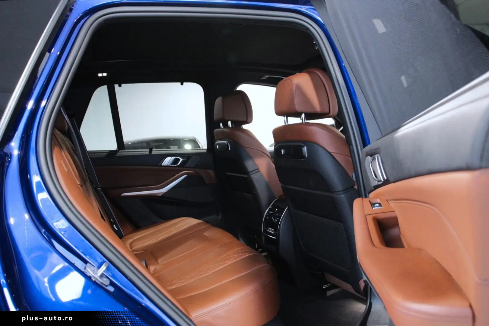 BMW X5 M60i LCI xDrive  V8 Marina Bay Pano Tartufo