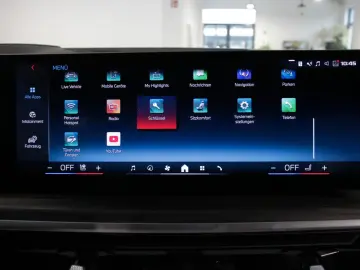 BMW X5 M60i LCI xDrive  V8 Marina Bay Pano Tartufo