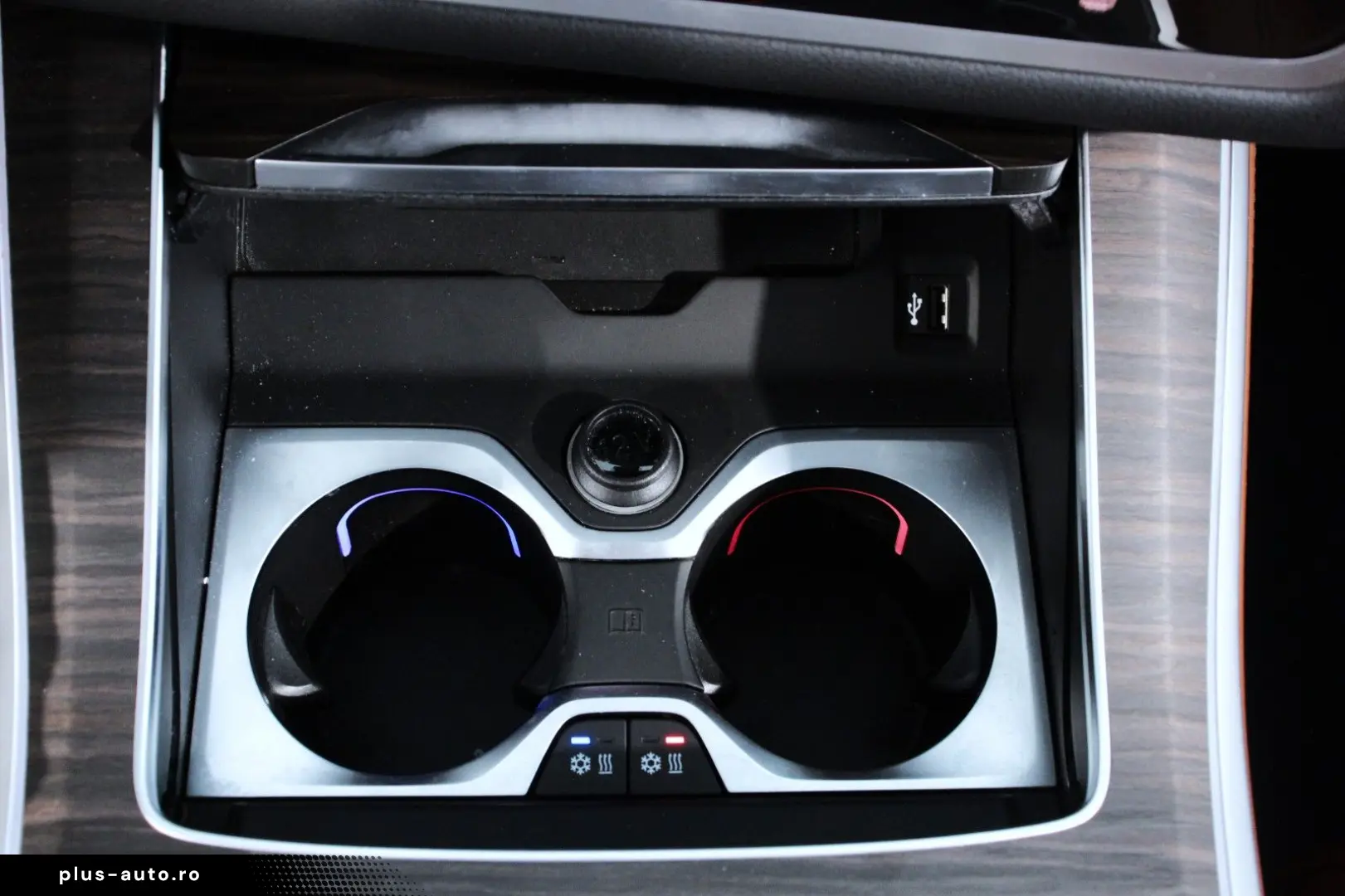 BMW X5 M60i LCI xDrive  V8 Marina Bay Pano Tartufo
