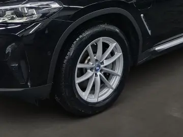 BMW X3 xDrive30e Panorama Sportsitze ParkAss Multifu