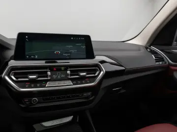 BMW X3 xD20i Panorama 360 DAB LED Sport Leder 18Zoll