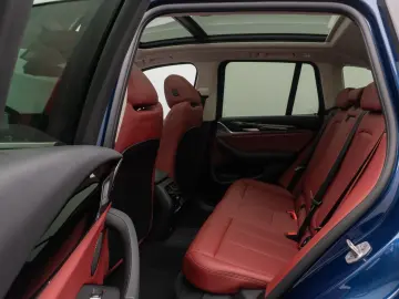 BMW X3 xD20i Panorama 360 DAB LED Sport Leder 18Zoll