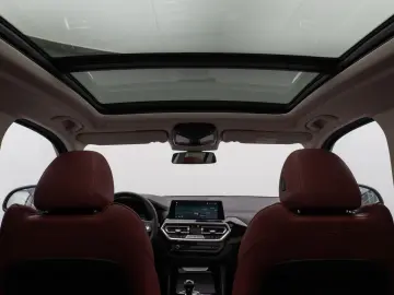 BMW X3 xD20i Panorama 360 DAB LED Sport Leder 18Zoll