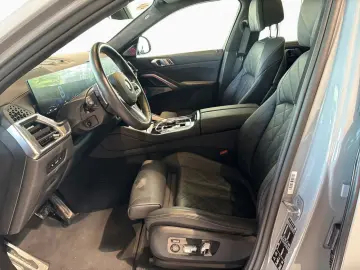 BMW X6 M60i xDrive DA PAProf HUD AHK StdHz Pano BoWi
