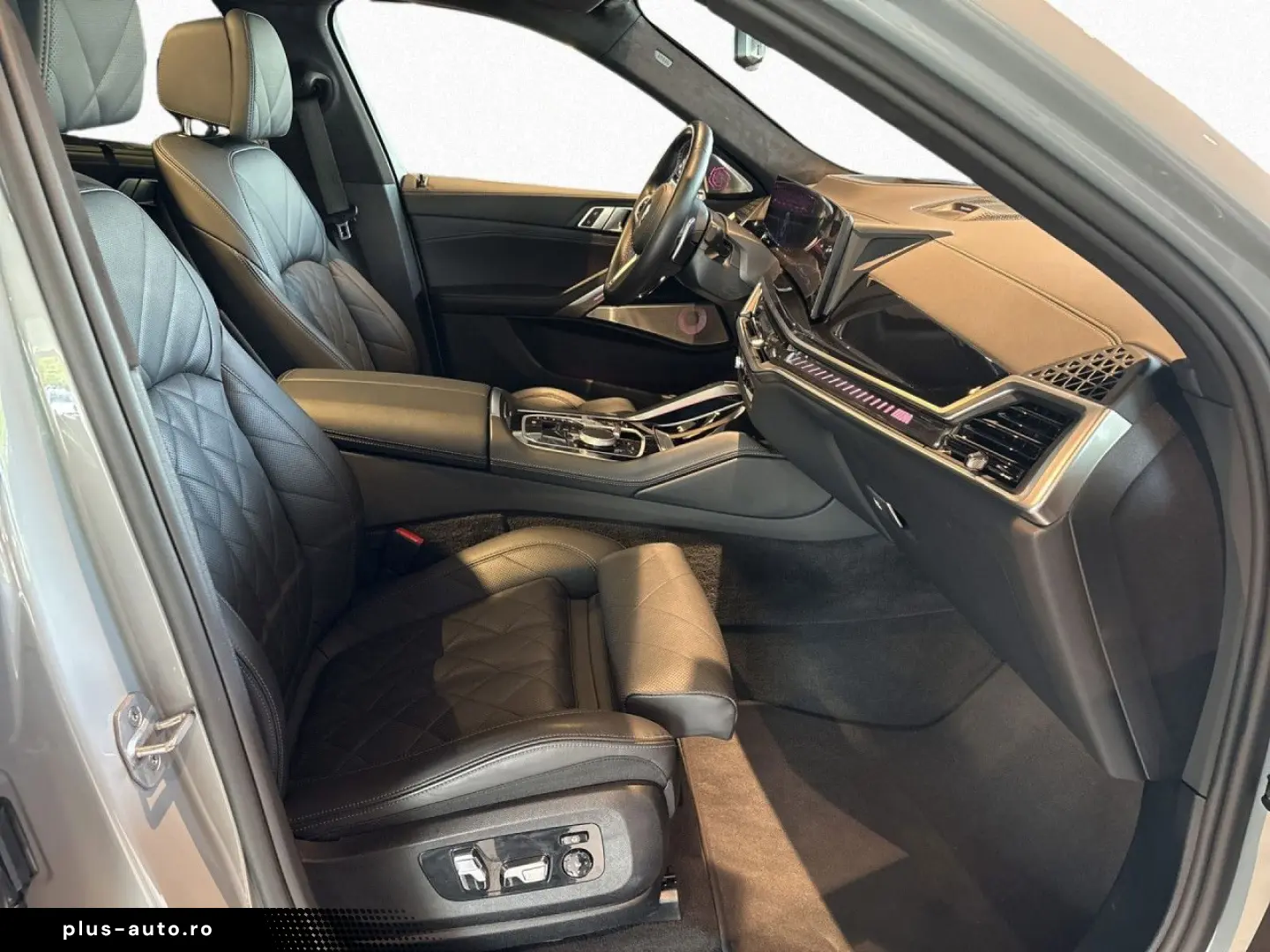 BMW X6 M60i xDrive DA PAProf HUD AHK StdHz Pano BoWi