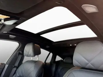 BMW X6 M60i xDrive DA PAProf HUD AHK StdHz Pano BoWi