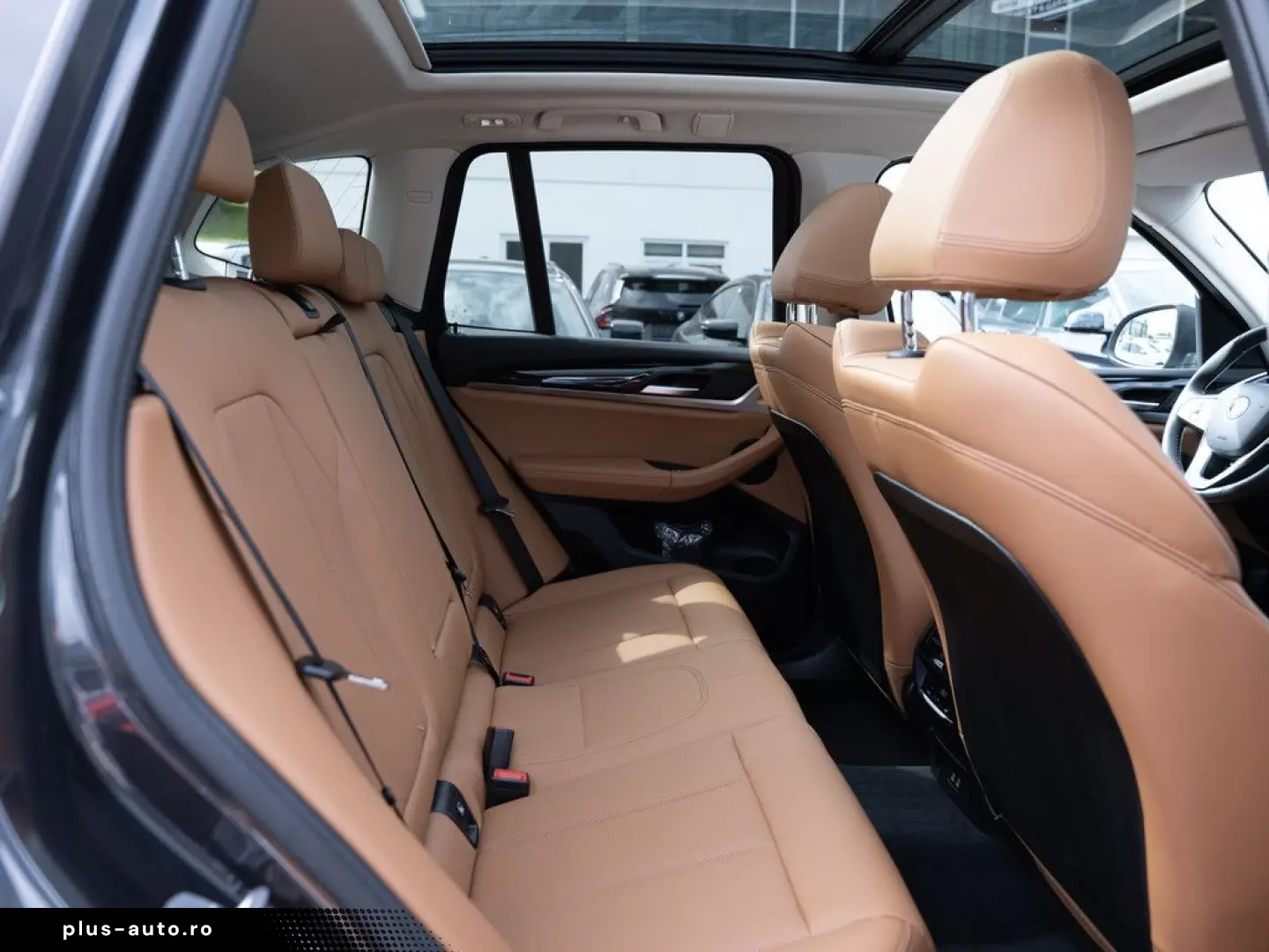 BMW X3 xDrive 30e FACEL. PANO AHK HUD 360  LED W-LAN
