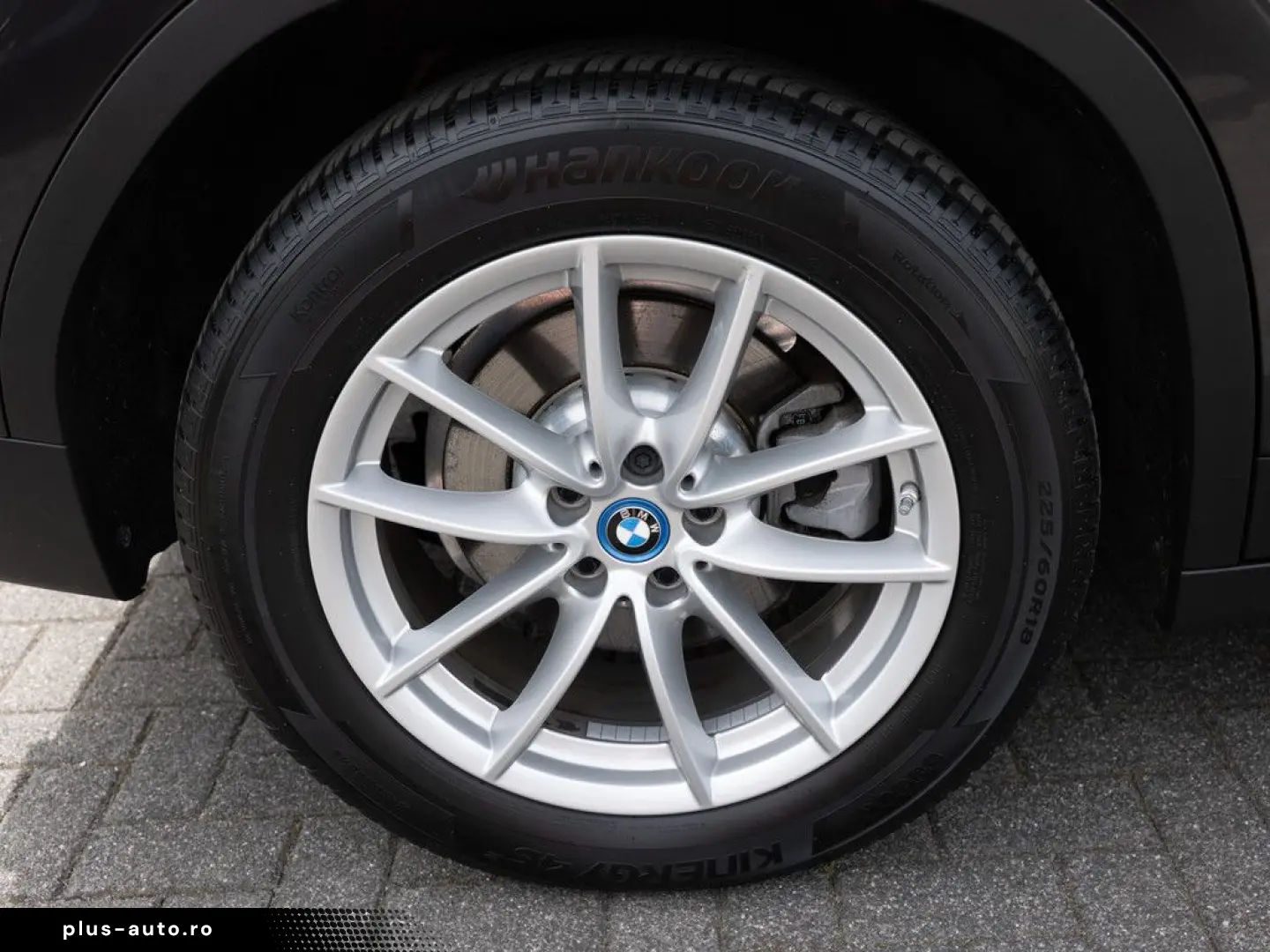BMW X3 xDrive 30e FACEL. PANO AHK HUD 360  LED W-LAN