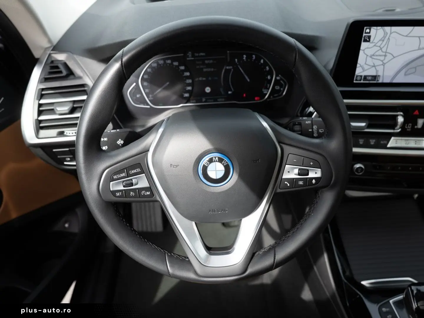 BMW X3 xDrive 30e FACEL. PANO AHK HUD 360  LED W-LAN