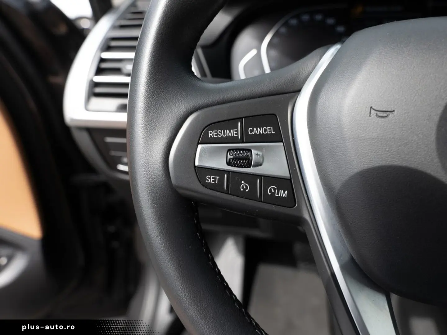 BMW X3 xDrive 30e FACEL. PANO AHK HUD 360  LED W-LAN