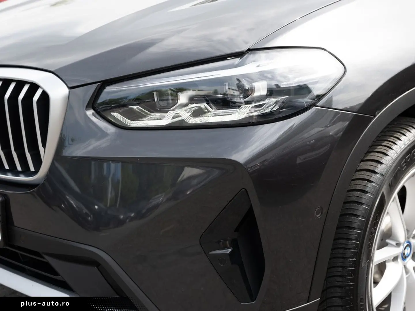 BMW X3 xDrive 30e FACEL. PANO AHK HUD 360  LED W-LAN