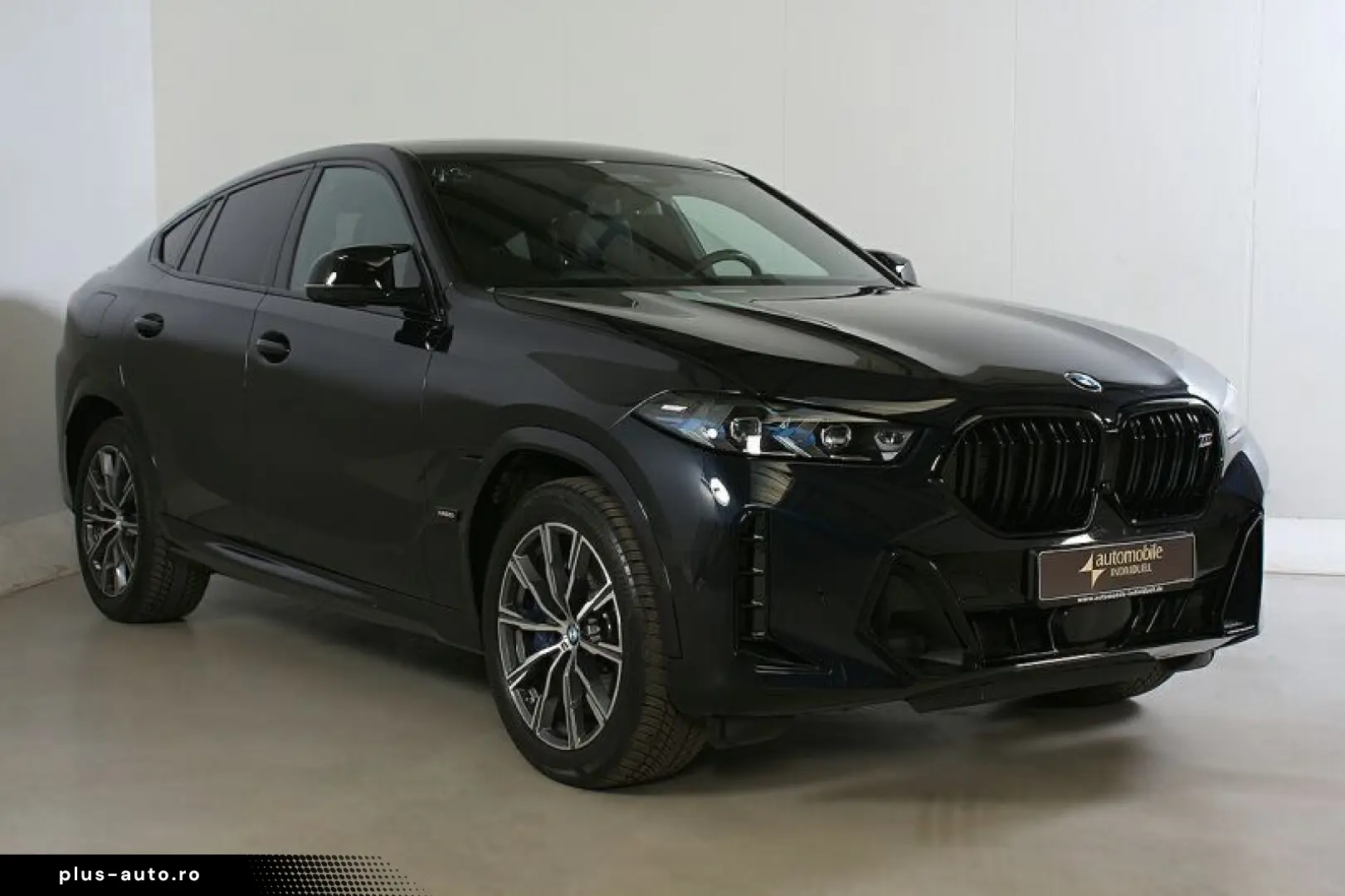 BMW X6 M60i xDr NP 147270.-! AHK Panorama Standh B&W