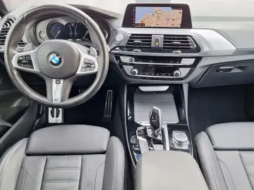 BMW X3 xDrive30i M Sport DA HUD RFK Standh Pano AHK