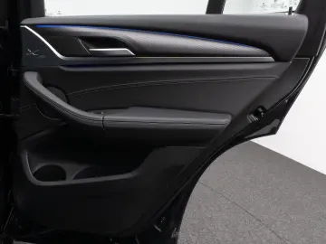 BMW X3 xD20i M Sport Panorama 360 DAB HiFi Komfort