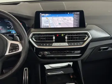 BMW X3 xDrive30e M Sport Navi.LED.HUD.PGD.ParkAss.SH
