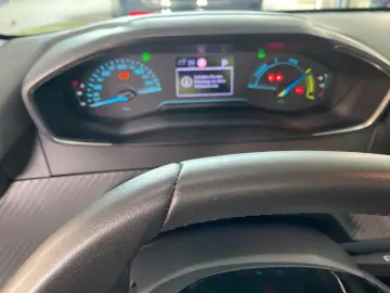 PEUGEOT 208 1.2 Style Automatik Spurassist Einparkhilfe