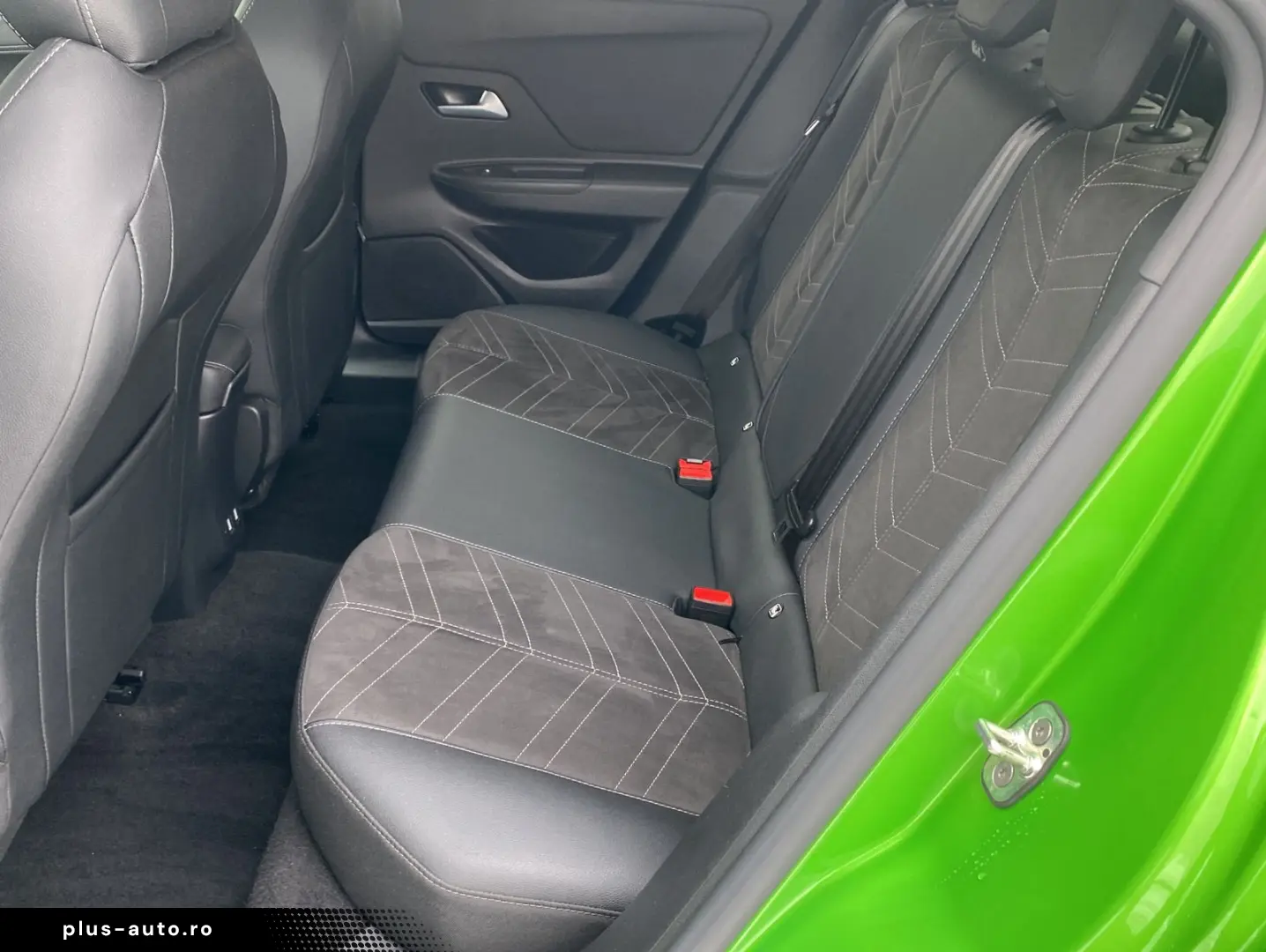OPEL Mokka 1.2 Ultimate Automatik BlackPaket DAB Navi