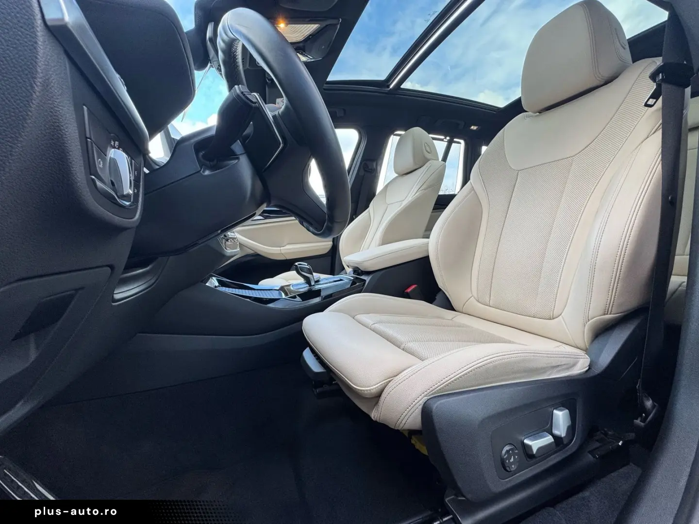 BMW X3 xDrive20i M Sport PANO AHK h&k RFK 20  HuD