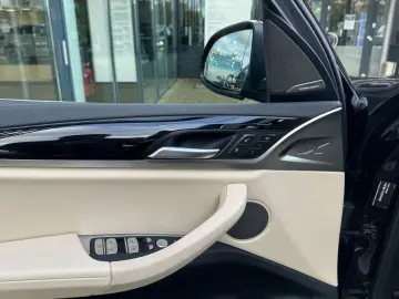 BMW X3 xDrive20i M Sport PANO AHK h&k RFK 20  HuD