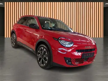 FIAT 600 1.2 Hybrid La Prima DCT6 ACC Navi Leder LED