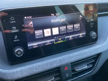 SKODA Kamiq 1.0 TSI DSG Selection DAB  Spurassist LED