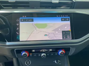 AUDI Q3 45 TFSI e PlugIn Parklenk Digital Cockpit DAB