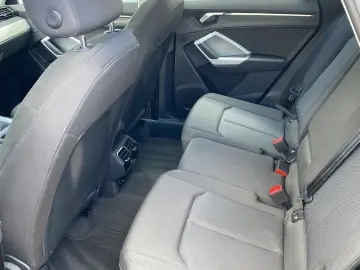 AUDI Q3 45 TFSI e PlugIn Parklenk Digital Cockpit DAB