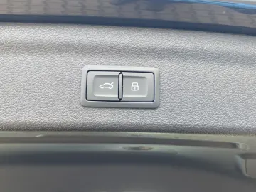 AUDI Q3 45 TFSI e PlugIn Parklenk Digital Cockpit DAB