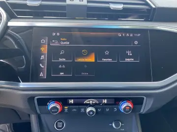 AUDI Q3 45 TFSI e PlugIn Parklenk Digital Cockpit DAB